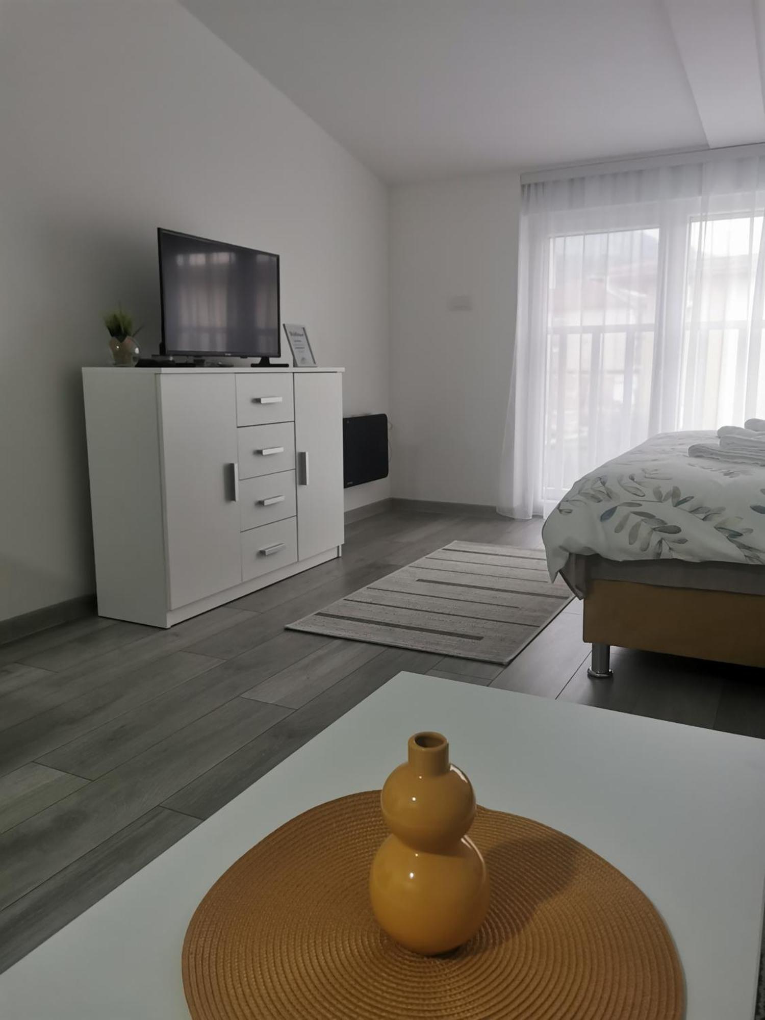 Studio Apartmani Banja Koviljača Eksteriør bilde